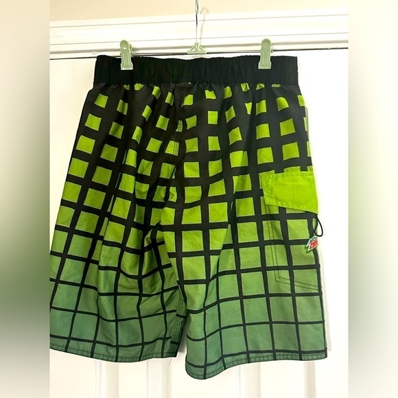 Mountain Dew Board Shorts Men’s Size 30 - Picture 3 of 4